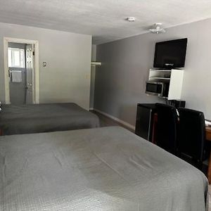 Standard Queen Room Two Queen Beds